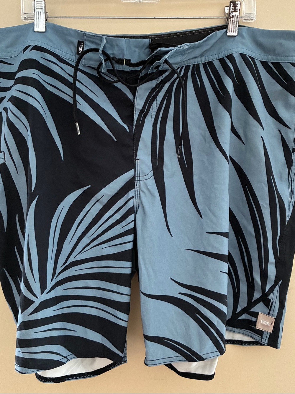 Vans Men’s Blue Palm-Print Swim Trunks Size 38